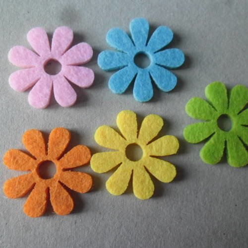 X 5 embellissements en forme de fleur feutrine multicolore 30 mm 