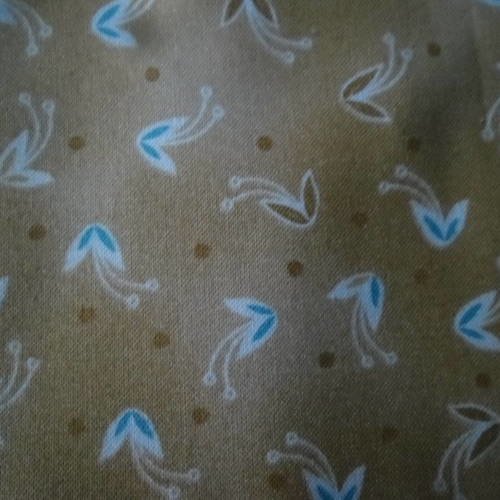 X 1 coupon de tissu récréatys patchwork fond rouille motif fleur 100% coton 45 x 55 cm 