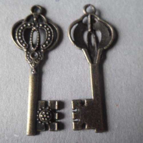 X 5 pendentifs breloque clé clef motif bronze 4,4 x 1,7 cm 