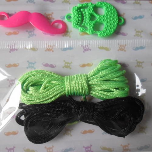X 2 bracelets à tresser fil coton vert fluo,noir avec connecteur moustache,tete de mort 