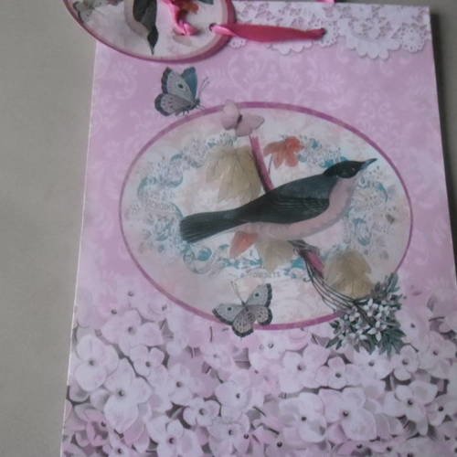 X 1 magnifique pochette cadeau fond rose à motifs oiseau et papillons avec anse satin satiné fuchsia 23 x 17,7 cm 