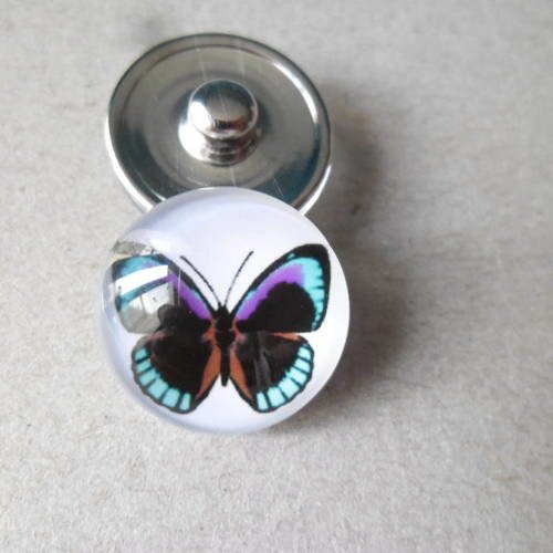 X 1 bouton pression rond motif papillon ton violet,bleu,noir fond blanc pour bracelet diy 18 mm 