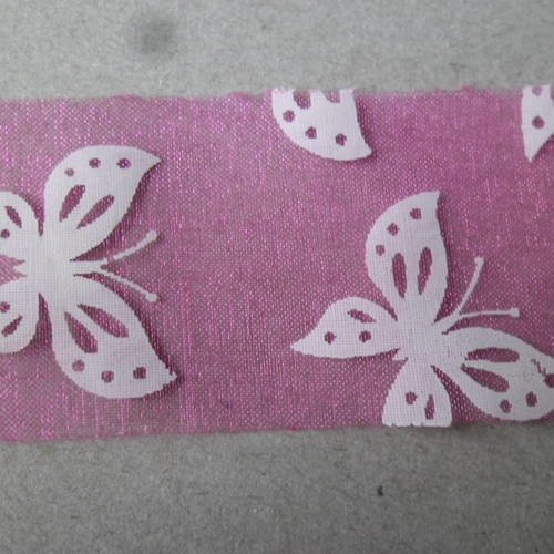X 1 mètre de ruban, fond fuchsia à motif papillon blanc organza 38 mm 