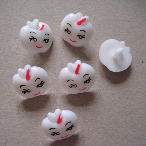 X 10 boutons enfant  pomme sourire blanc acrylique 17 x 17 mm 