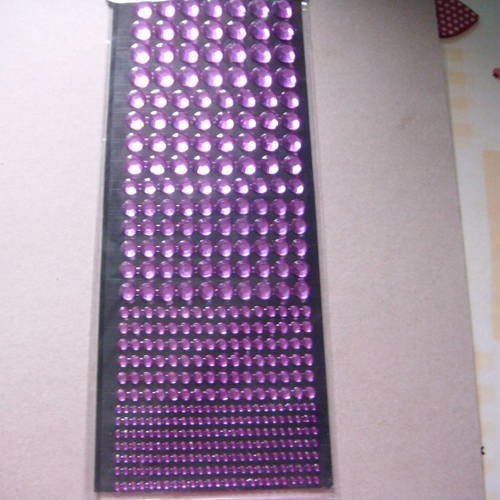 X 391 strass autocollants couleur violet à facettes de 5 tailles différentes 