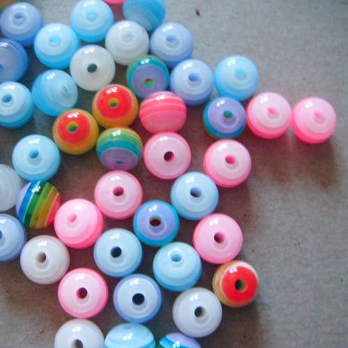 X 1 gros lot de 50 mixte perles rayée ronde en résine 8 mm 