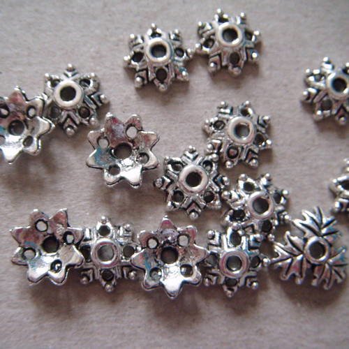 X 30 perles coupelles en forme de fleur ajouré argent tibétain 8 x 3 mm 