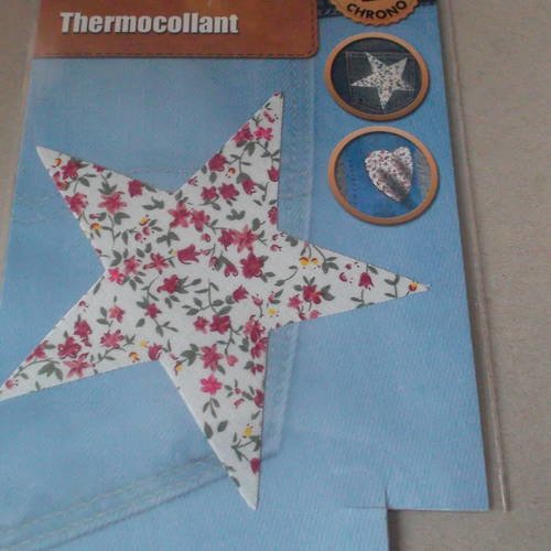 X 1 applique thermocollant en forme d'étoile  fleur liberty fond blanc coton 11 x 11 cm 
