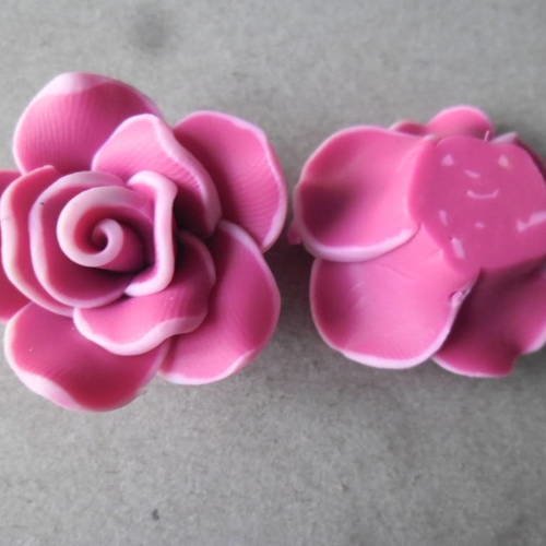 X 2 grosses perles en forme de fleur fuchsia,rose pâte polymère 30 x 18 mm 