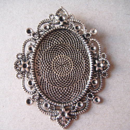 X 1 pendentif breloque support de camée ovale motif argent tibétain 6,8 x 5,3 cm 