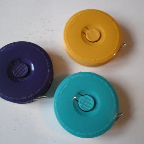 X 1 mètre plastique rond avec bouton de rem bobinage "150 cm" 5 cm 