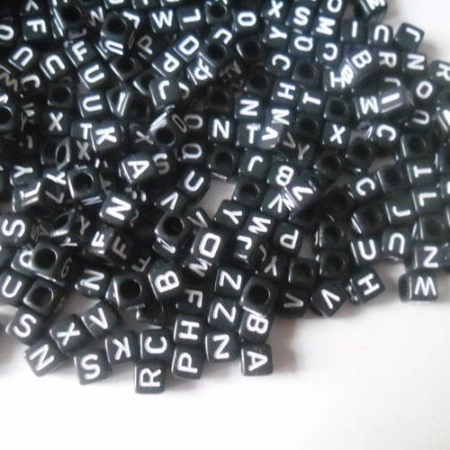 X 500 mixte perles acrylique cubes lettre/alphabet "a-z" 6 x 6 mm 