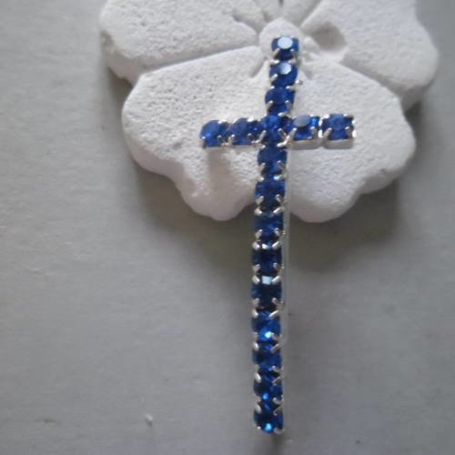 Connecteur croix  strass bleu courbé argenté trou central 35 x 15 mm 
