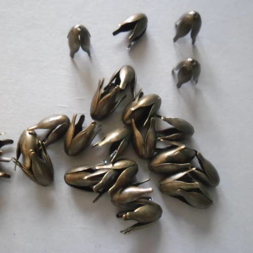 X 10 perles coupelles/calottes fleur à 4 pétales bronze 13 x8 mm 