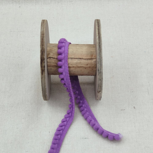 Galon pompon violet