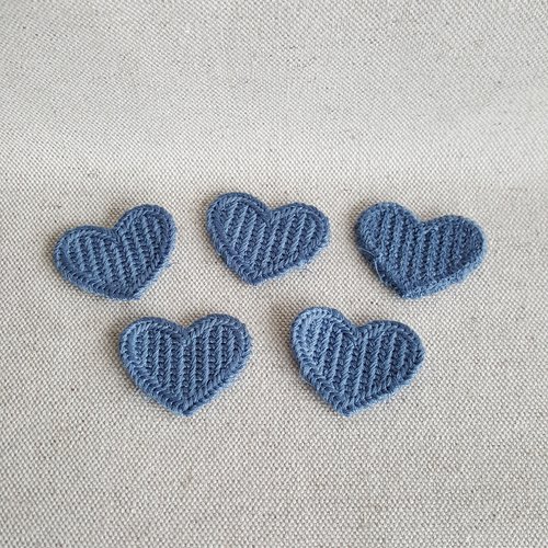 Coeurs en tricot bleu