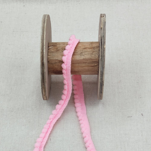 Galon pompon rose