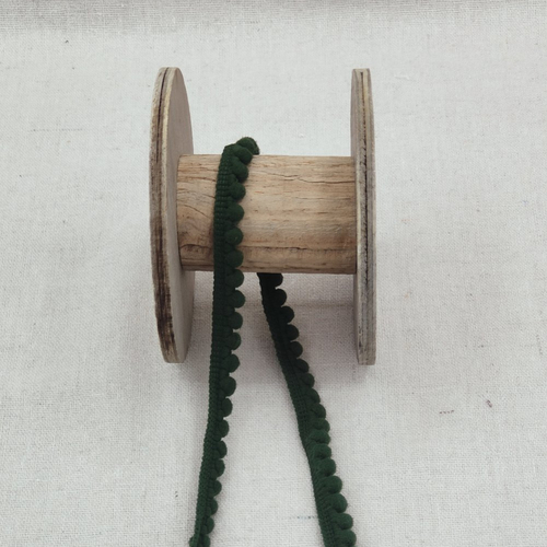 Galon pompon vert kaki