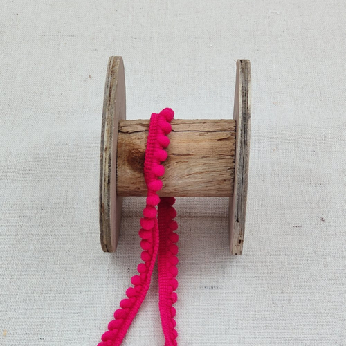 Galon pompon rose fuchsia