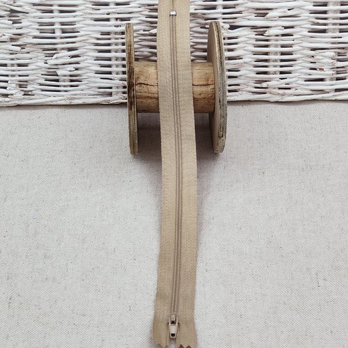 Fermeture  beige foncé 25 cm