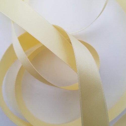 Ruban satin - jaune banane - largeur de 3 à 16 mm - vendu au mètre (s-0007)