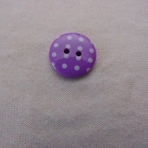 Bouton violet à pois blanc, diamètres 15 et 20 mm, vendu par lot de 4 boutons (bo-2357)