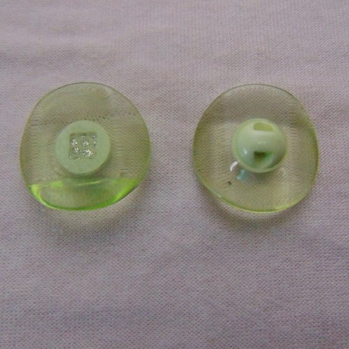 Bouton vert avec strass, diamètres 22 et 30 mm, vendu par lot de 4 boutons (bo-2409)