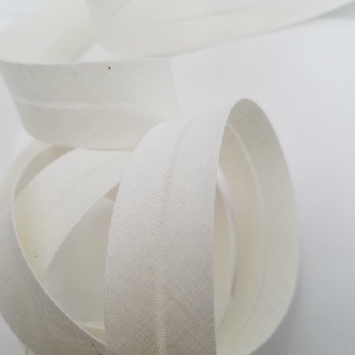 Biais uni, écru, largeur 20 mm, vendu au mètre (bi-p002)