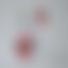 Joli cadre blanc "la petite fille et ses ballons" en coton dimension : 21.5 x 26.8 cm