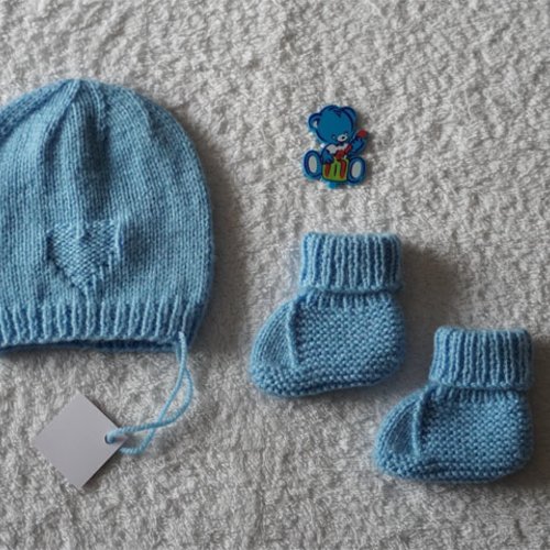 Ensemble bleu neuf 0/3 mois : bonnet + chaussons