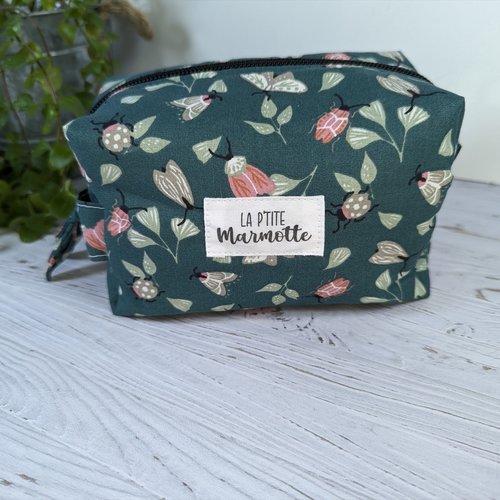 Trousse léontine, trousse à maquillage ou de toilette