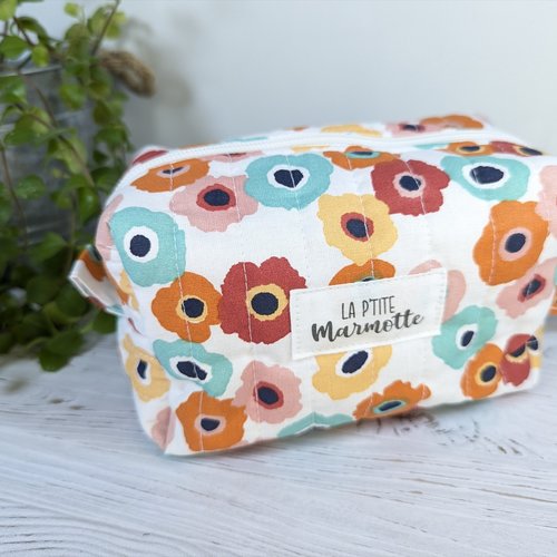 Trousse léontine, trousse à maquillage ou de toilette