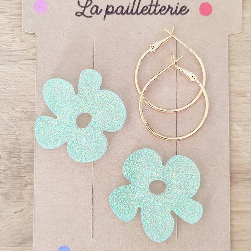 Boucles d'oreilles pampilles fleurs paillettées  en résine - fait main