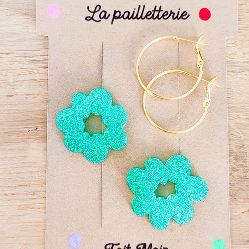 Boucles d'oreilles pampilles fleurs paillettées  en résine - fait main