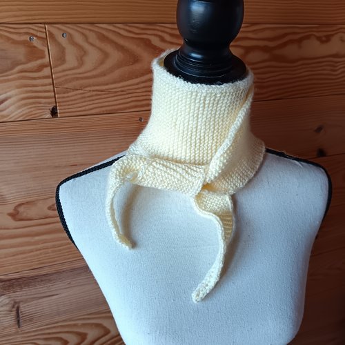 Mini écharpe jaune brillant clair fait main
