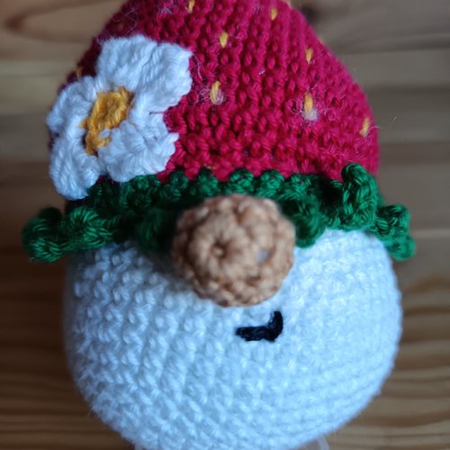 Gnome décoratif au crochet fait main