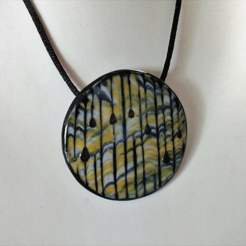 Collier ruisselant