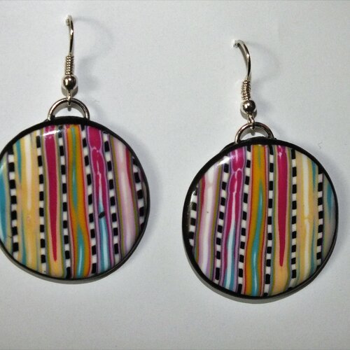Boucles d'oreilles lignes multicolores