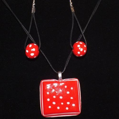Collier et boucles d'oreilles rouge à pois blancs 
