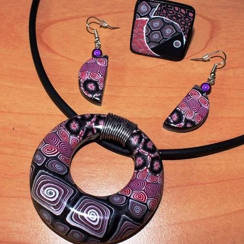 Collier, bague et boucles d'oreilles tourbillons 