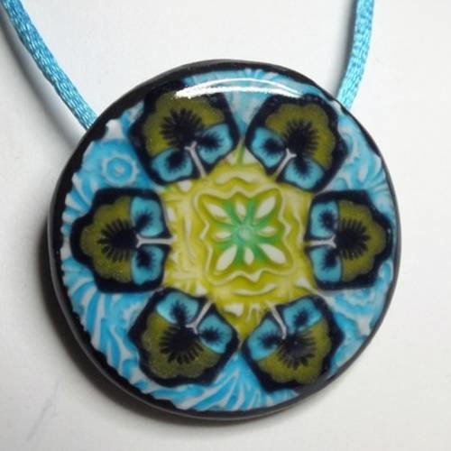 Collier très estival fleur imaginaire 