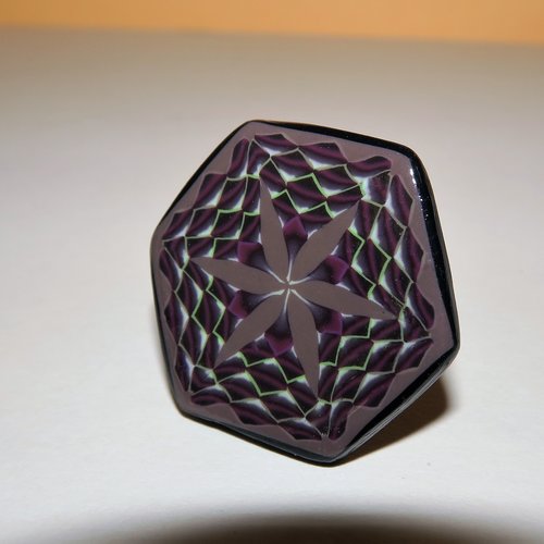 Bague hexagonale
