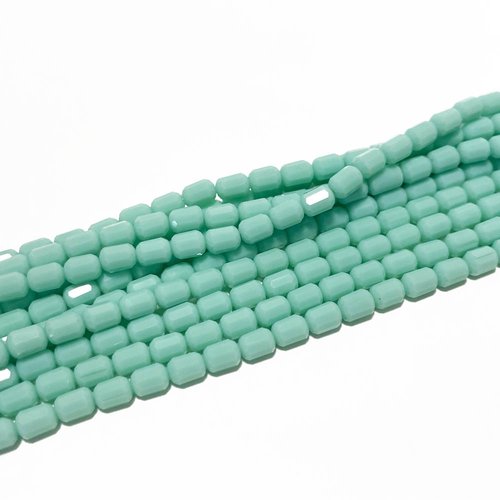 5 mm, perles tubes facettes turquoise. 80 p