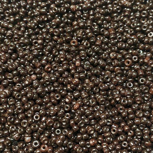 225 g. perles de rocaille 2 mm. marron