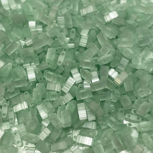5 g, perles half tila beads, vert pastel soie. 2559-1