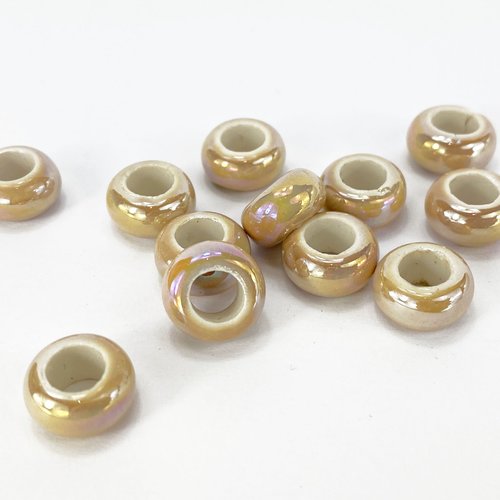 Perles diamètre 12 mm,beige brillant, céramique