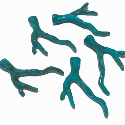 Turquoise, pendentif branche de corail, résine, 5*3 cm