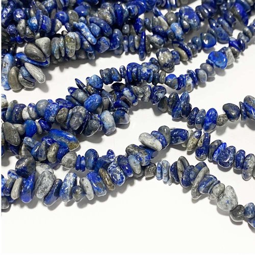 5 -8 mm, perles chips de lapis lazuli. fl de 70 cm