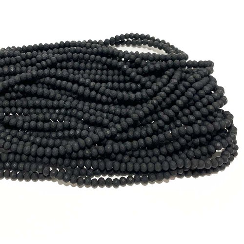 4*3 mm, perles en verre à facettes noire mat. fil de 130 perles