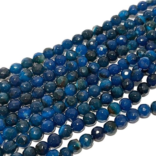 6 mm. perles agate à facettes teinté bleu foncé. fil de 60-63 perles. teintée